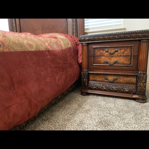 Hand Carved Solid wood Luxury furniture by owner - Picture 5 of 8
